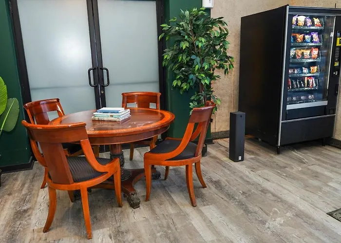 Apartamento Group Friendly Spacious 3br With Optional Parking And Gym Access Sleeps 10 Guest Near Mccormick Place And Soldier Field Chicago